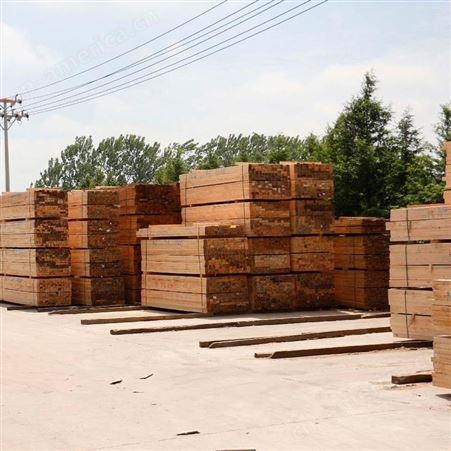 呈果木业 木方价格 4x7辐射松建筑方木批发定制