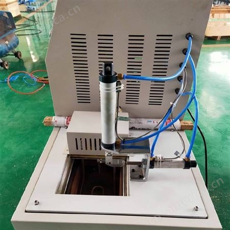塑料低温脆性冲击试验机 低温条件下脆化温度测试仪