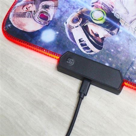 发光条布面鼠标垫 软布面LED鼠标垫 橡胶底防滑硬面PC发光鼠标垫