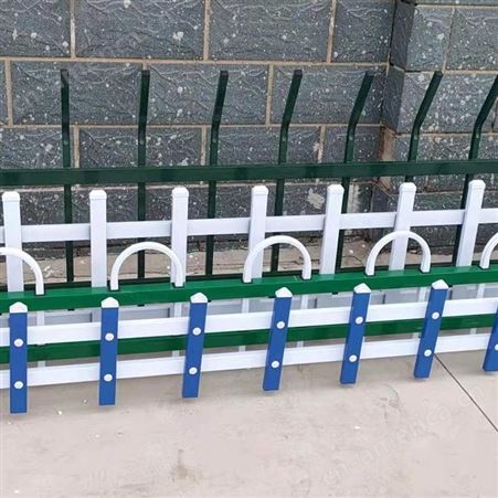 奥焱 PVC塑钢草坪护栏 白色草坪护栏 市政草坪护栏厂家