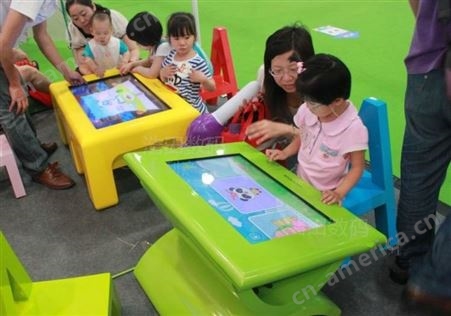 多点触摸互动桌 儿童学习游戏互动桌 浩田少儿教育装备