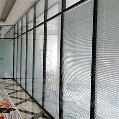 城阳玻璃隔断 工厂板材配搭玻璃隔断墙 调光雾化玻璃隔断款式
