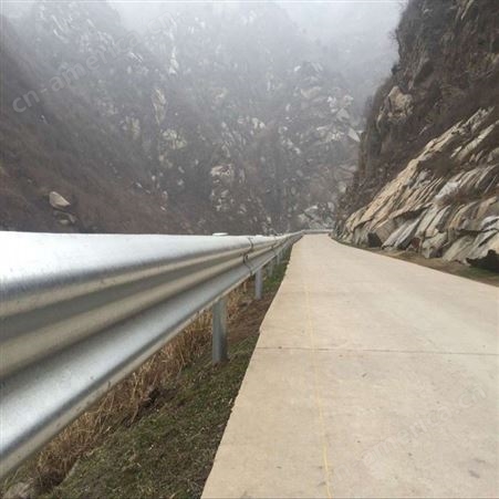 甘肃高速护栏板厂家 公路波形护栏板 公路防护栏厂家批发