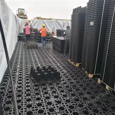 雨水收集池PP模块搭建 东吴高承压60T蓄水模块包工包料 济南起步区海绵城市建设