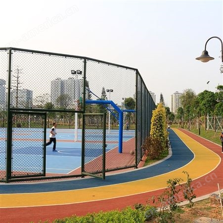 广州市足球场4-6米护栏网设计安装 找优格体育